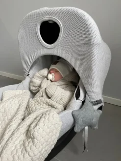 Baby's Only - suojaava kuomu vauvan turvakaukaloon